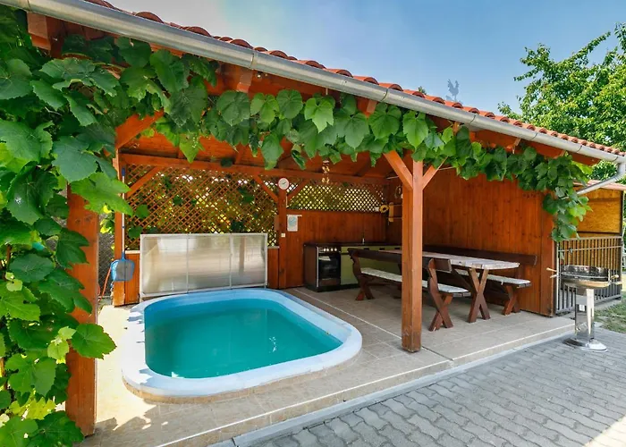 Swing By Interhome * بالاتونسزارسكو